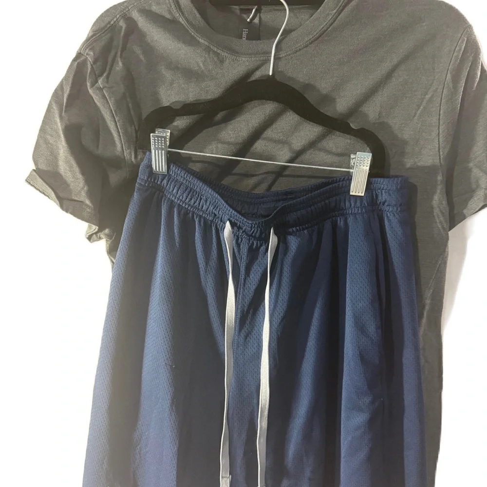 Men’s M Gray T-Shirt and Blue Shorts Set